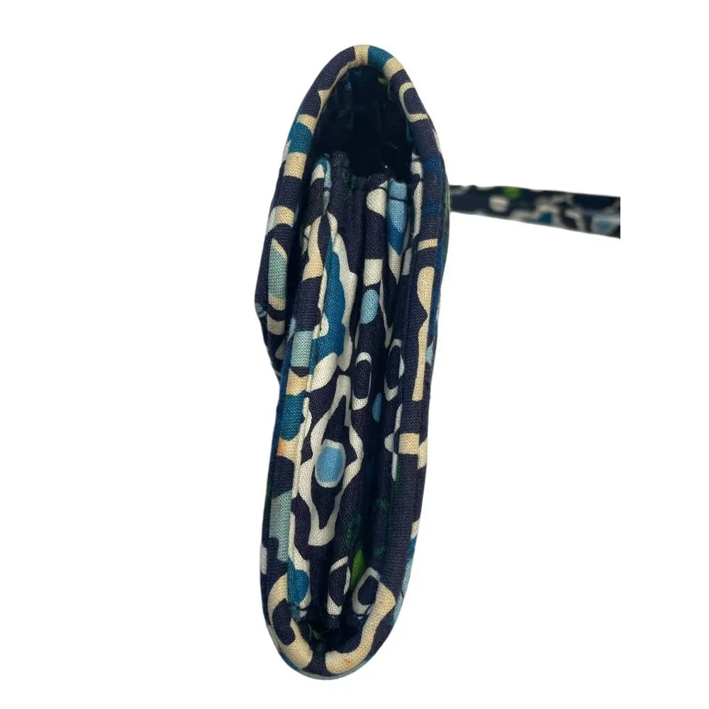 Vera Bradley go distinctive